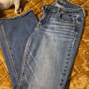 American Eagle Artist Jean